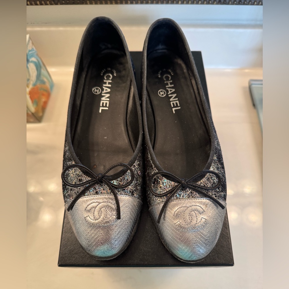 CHANEL Women's Silver and Black Flats